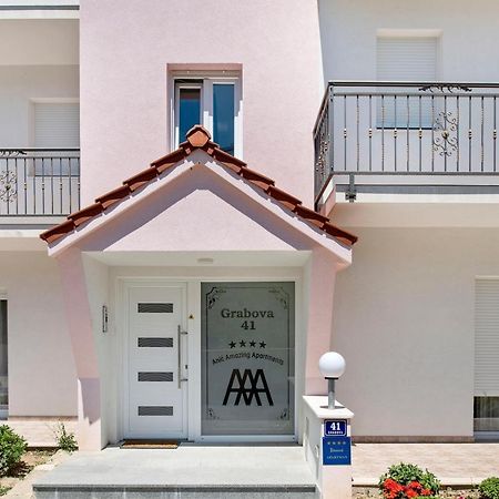 Aaa Anic Amazing Apartments Deluxe سبليت المظهر الخارجي الصورة