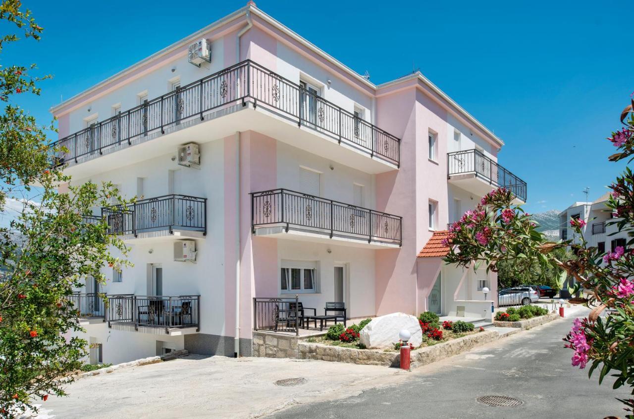 Aaa Anic Amazing Apartments Deluxe سبليت المظهر الخارجي الصورة
