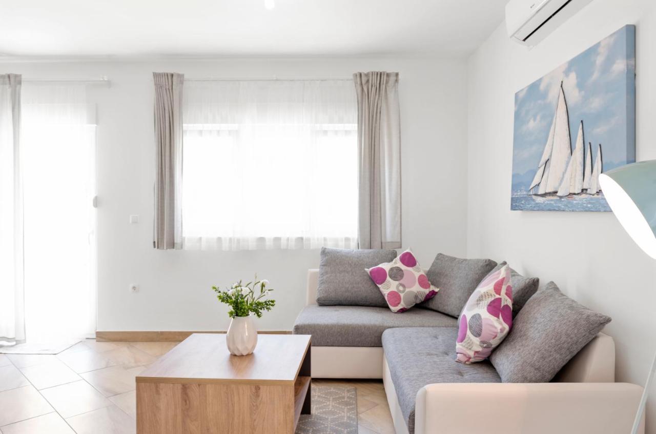 Aaa Anic Amazing Apartments Deluxe سبليت المظهر الخارجي الصورة