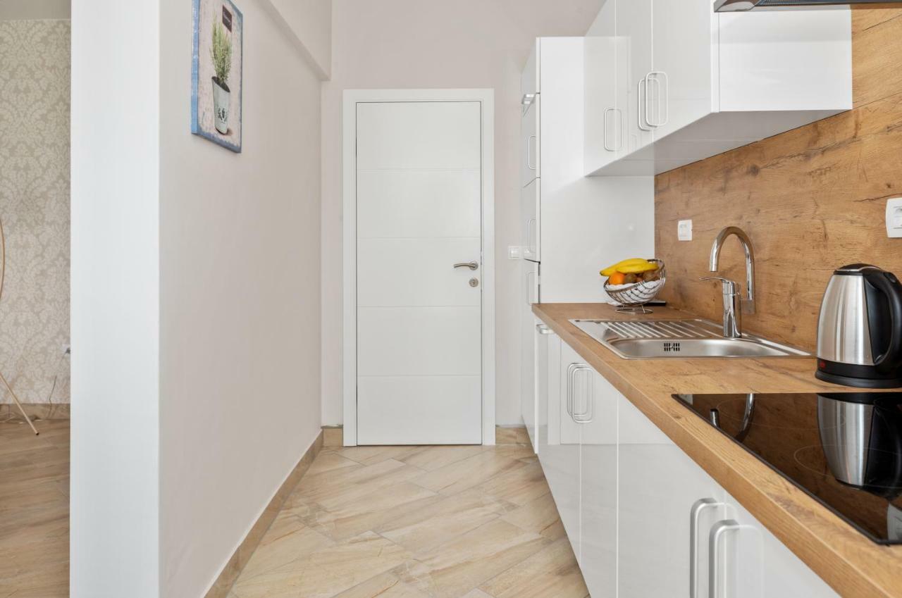 Aaa Anic Amazing Apartments Deluxe سبليت المظهر الخارجي الصورة