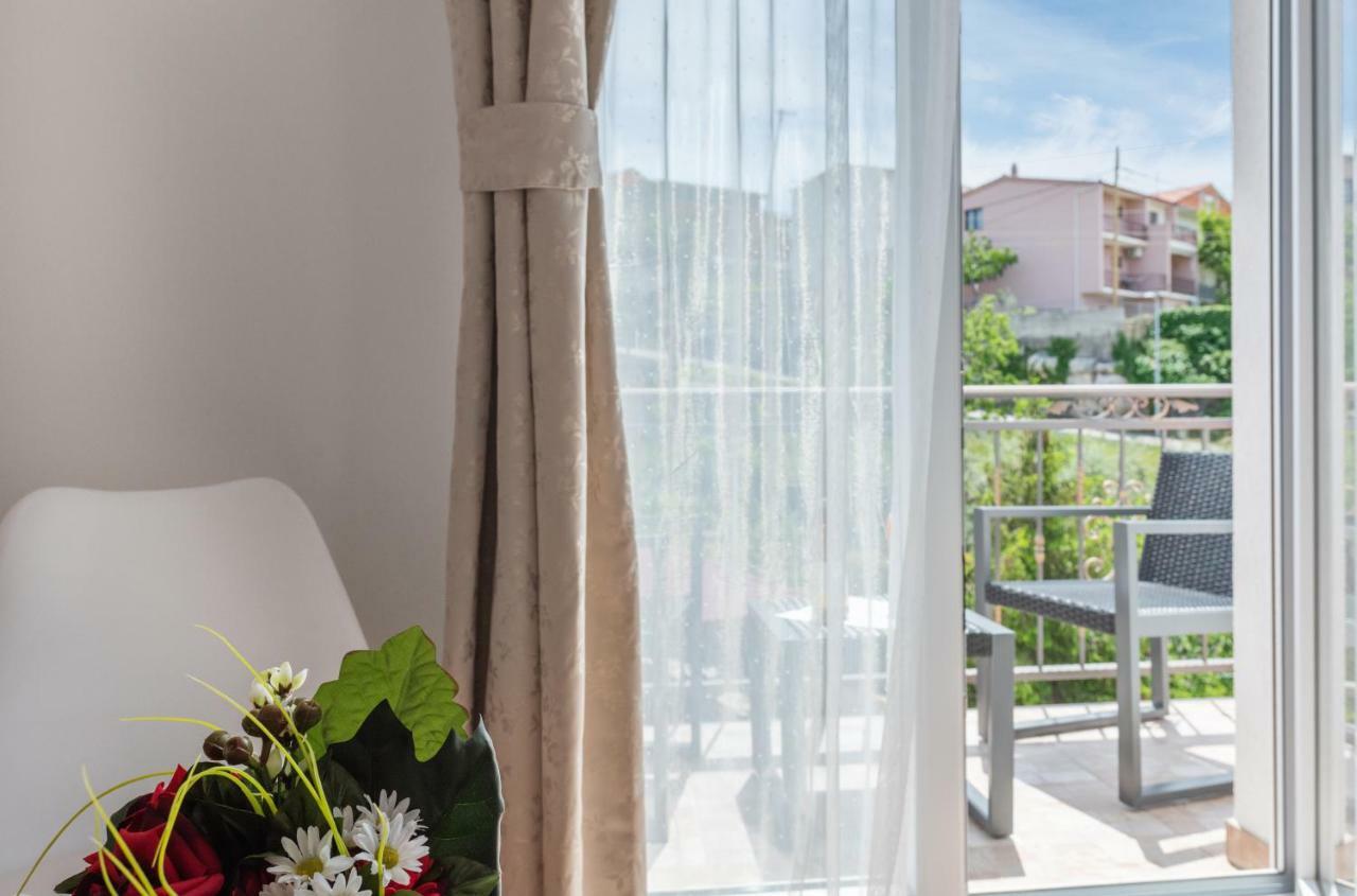 Aaa Anic Amazing Apartments Deluxe سبليت المظهر الخارجي الصورة