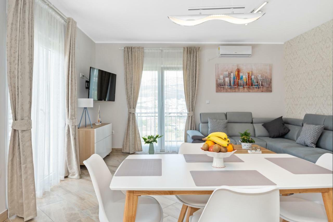 Aaa Anic Amazing Apartments Deluxe سبليت المظهر الخارجي الصورة