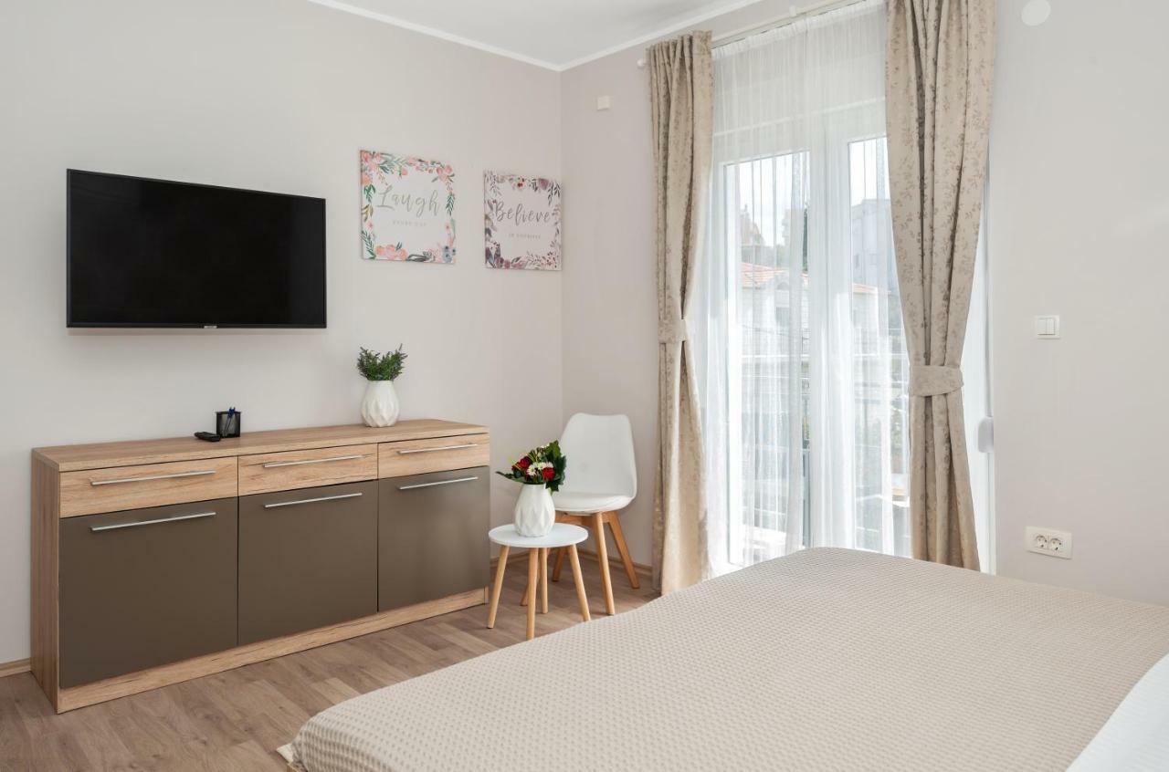 Aaa Anic Amazing Apartments Deluxe سبليت المظهر الخارجي الصورة