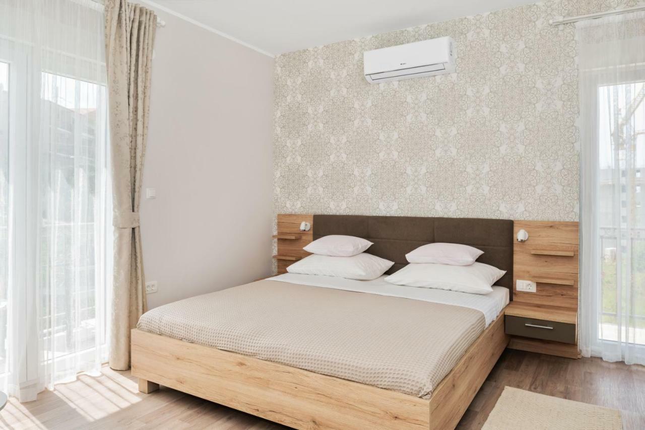 Aaa Anic Amazing Apartments Deluxe سبليت المظهر الخارجي الصورة